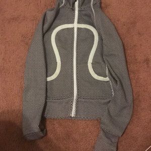 Lululemon scuba hoodie size 4